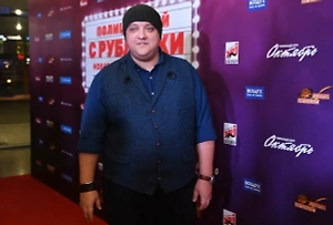 Онколог оценил шансы Мухича из «Полицейского с Рублёвки» победить вернувшийся рак