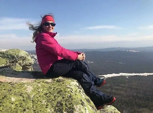 Появились первые фото Наговициной с переломом при попытке спасения с пика Победы