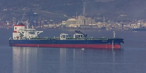 Утекло уже больше тонны: Турецкий танкер устроил масштабный разлив нефти у Новороссийска