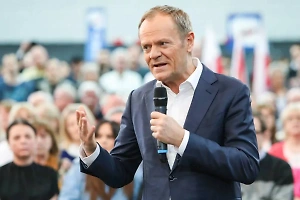 История повторится: Суеверный Туск назвал «‎опасный город» для встречи Путина и Зеленского