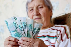 Уходят в самозанятость: Пенсии женщин в России станут больше, чем у мужчин