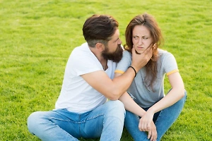 Психолог объяснила, как распознать абьюзера на первом свидании