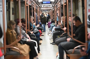 Дептранс рекомендовал москвичам воспользоваться метро для поездок в среду