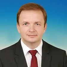 Именно поэтому государство запустило программу долгосрочных сбережений (ПДС), которая позволяет перевести накопления в управляемый формат и постепенно наращивать их за счёт личных взносов, доходности от инвестиций и государственной поддержки.