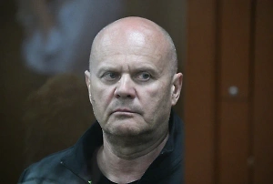 Обвиняемый в коррупции мэр Красноярска Логинов подал в отставку