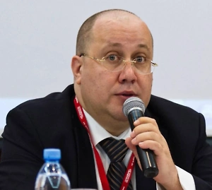 Если вы хотите сэкономить на покупке смартфона, имеет смысл планировать её именно в эти периоды. При этом не стоит забывать и о других факторах: распродажи, выход новых моделей и акции крупных магазинов тоже могут повлиять на выгодность покупки, поэтому полезно следить за рыночными новостями.