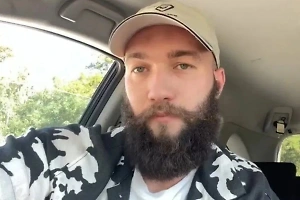 В бывшей квартире офицера-предателя Ступникова в Омске живут беженцы с Украины