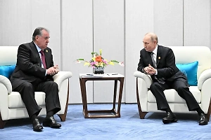 Путин на полях ШОС кратко пообщался с президентом Таджикистана