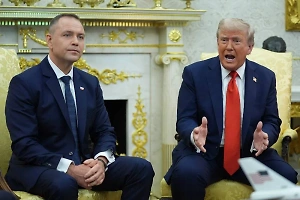Президент Польши Навроцкий обсудил с Трампом инцидент с дронами