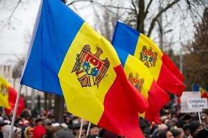 У здания МИД Молдавии начался митинг из-за массовых нарушений на выборах
