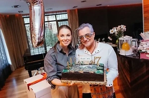 Развод отменяется? Дибров и его молодая жена появились вместе на публике