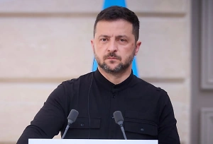 Зеленского назвали препятствием на пути к миру после отказа приезжать к Путину