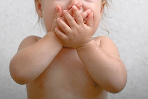 В Екатеринбурге двухлетний мальчик не выжил после отравления уксусом