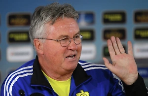 «Победитель не важен»: Хиддинк предложил завершить украинский конфликт на футбольном поле