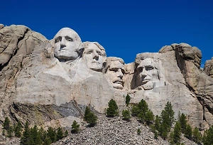 Республиканцы предложили разместить портрет Трампа на горе Рашмор