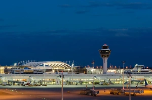 В Мюнхене неопознанные дроны парализовали работу аэропорта
