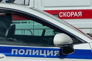 Не понравилась причёска: В Новосибирске неадекват пробил курьеру голову бутылкой