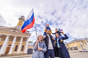 Путин: Российским детям важно расти на примерах доблести и любви к Родине