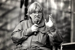 Корнелюк потрясён нелепой и чудовищной смертью автора "Бандитского Петербурга"