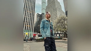 Сбежавший в США внук Пугачёвой внезапно объявился в Казахстане