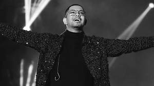 Известный бразильский певец умер на сцене прямо в разгар выступления