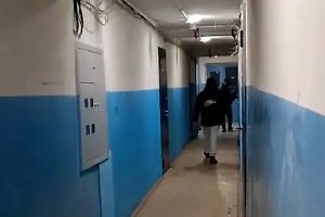 Жительница Тюмени пожаловалась на банду подростков, терроризирующих соседей