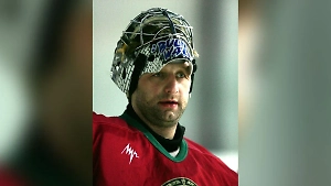 Олимпийский чемпион Хабибулин в 50 лет заключил контракт с ХК "Торпедо"