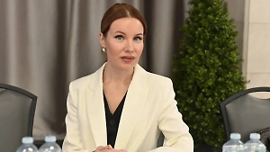 Выдвинутая от ДПР Свиридова подала в ЦИК документы для участия в выборах