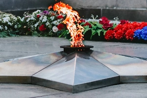 На Ставрополье арестовали четырёх человек, танцевавших на мемориале