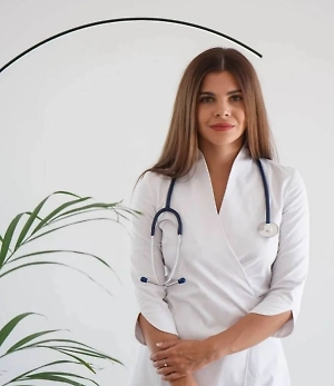 Если обнаружили клеща, то можно обратиться в травмпункт для того, чтобы врач снял злодея. Но так мы теряем время. В разных источниках безопасный период (когда риск инфицирования минимальный) колеблется от 24 до 36 часов. Важно как можно быстрее извлечь клеща, чтобы снизить вероятность заболевания инфекциями, которые передаются при укусе.