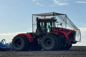 Сельхозтехнику в приграничье Белгородчины оборудуют антидроновыми сетками