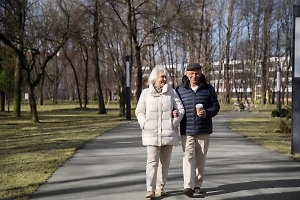 Невролог озвучила тревожные новости для тех, у кого после ковида изменилась походка