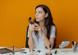 Косметолог перечислила самые распространённые ошибки в уходе за лицом