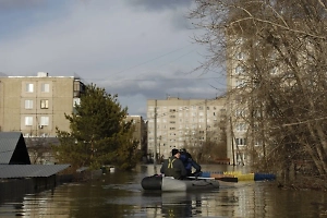 Глава МЧС Куренков вылетел в регионы с наиболее сложной паводковой ситуацией