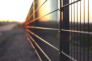 Польша хочет сделать заграждение на границе с Белоруссией непроходимым