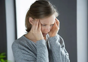 Врач раскрыла старинный и верный рецепт от мигрени из трёх букв
