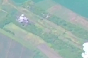 Появилось видео уничтожения двух машин РСЗО HIMARS