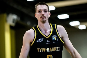 На Украине при попытке сбежать из страны мобилизовали известного баскетболиста