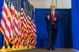 Карлсон допустил, что Трампа могут убить перед выборами