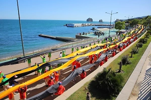 В Артеке развернули километровую георгиевскую ленту