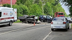 Life.ru публикует первое видео после жёсткой аварии с депутатом ГД Езубовым