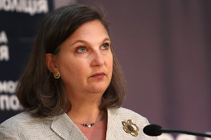 Нуланд отправили розу из снаряда, выпущенного по Донецку