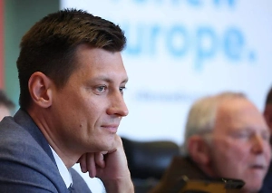 Дмитрий Гудков* оштрафован на 10 тысяч за участие в нежелательной организации