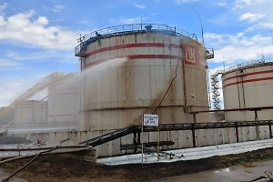 Губернатор Коми Уйба: Пожар на НПЗ не связан с атакой беспилотника