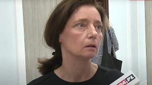 В Польше умерла "самая старая мама" – актриса, родившая в 60 лет. Её двойняшкам грозит детдом