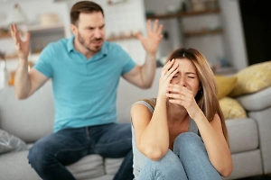 Опрос показал, сколько россиян сталкивались с домашним насилием