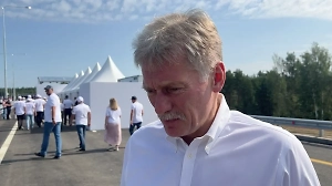 Песков объяснил Life.ru рост числа сторонников мира среди украинцев, вопреки промывке мозгов