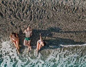 "Кока-кола" от ротавируса не спасёт: Что положить в аптечку перед поездкой на море