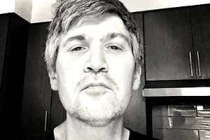 Умер актёр Бенджи Грегори, сыгравший мальчика Таннера в сериале "Альф"