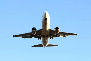 Sukhoi Superjet 100 совершил экстренную посадку в Минводах